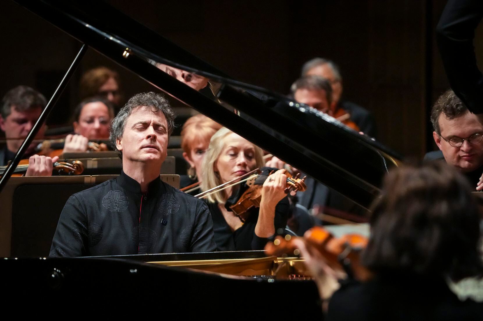 Pianist Paul Lewis performs Grieg’s Piano Concerto in A minor with the Dallas Symphony...
