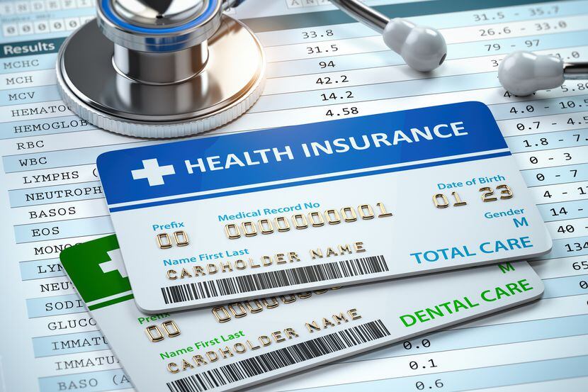Tarjetas de acceso a pólizas de seguro médico en Estados Unidos.