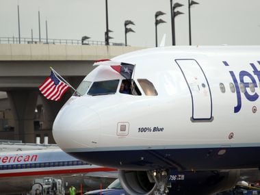 La alianza de la costa este entre American Airlines y JetBlue está impulsando a las aerolíneas rivales a tomar medidas también.