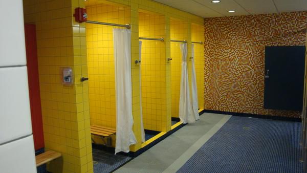 avon rec center showers