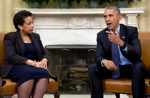 El presidente Barack Obama se reunió con la Procuradora General Loretta Lynch sobre su...