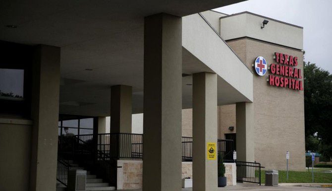 El hospital Texas General de Grand Prairie está entre los que más cobran a pacientes sin...