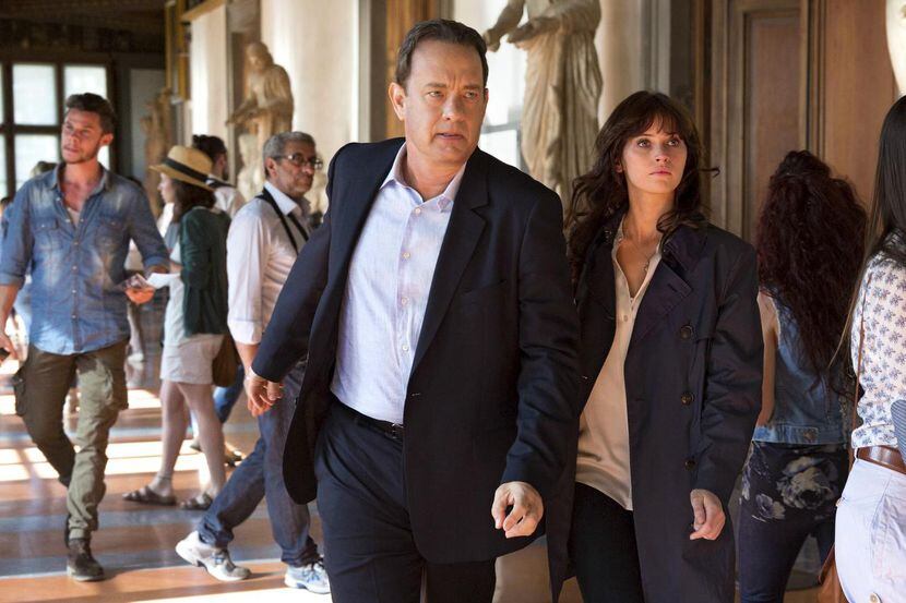 Tom Hanks (izq.) y Felicity Jones en una escena de “Inferno”. (VIA AP/SONY PICTURES)
