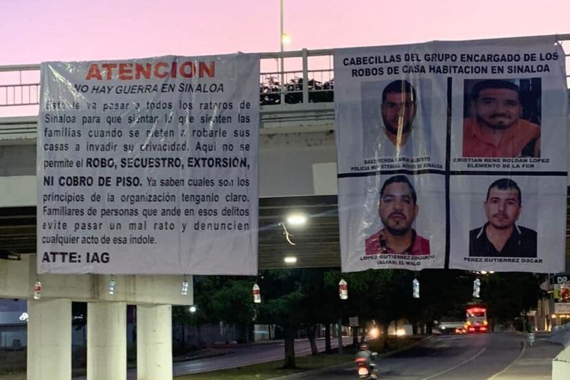 En los mensajes de los narcos en las mantas que aparecieron por Sinaloa, se amaga a los...