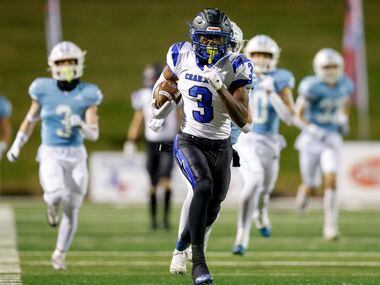 Dallas Christian wide receiver William Nettles (3) races down the sideline after catching a...