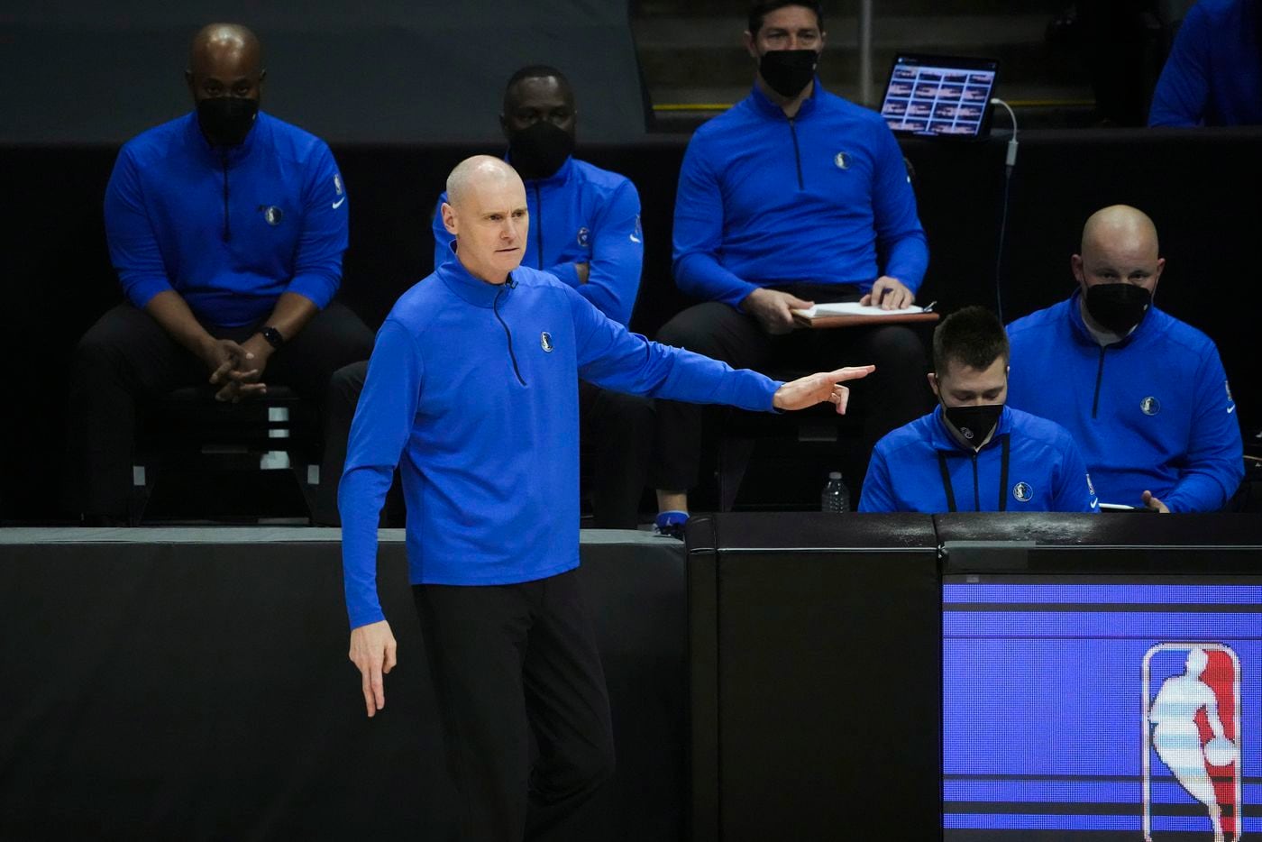 Dallas Mavericks head coach Rick Carlisle calls in a play during the second quarter of Game...