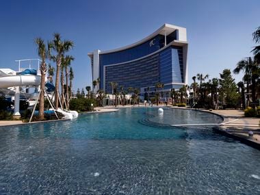 The Aqua at Sky Tower is a 3-acre, two swimming pool area, one for adults and one for families. The family pool is equipped with water fountains and slides. Choctaw Casino and Resort's new 21-story complex has a 1,000-room hotel, restaurants, a conference center and retail.