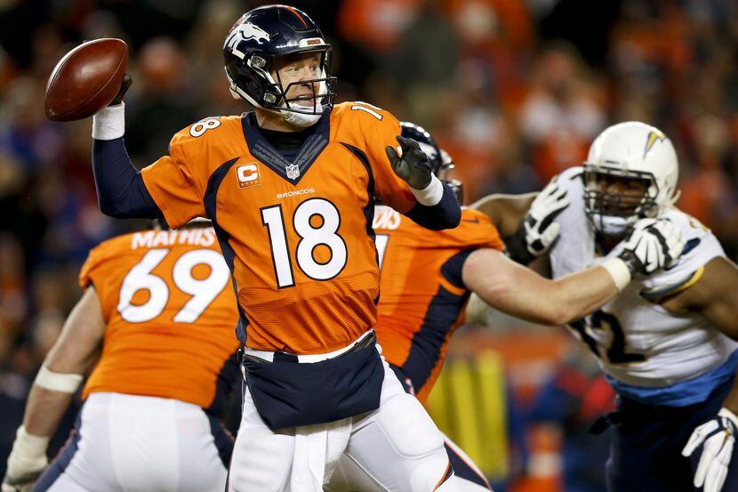 El mariscal Peyton Manning y los Broncos reciben a los Steelers de Pittsburgh el domingo, en...