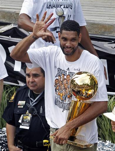 Duncan ganó 5 títulos en la NBA. Foto AP