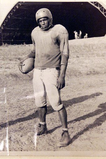 ORG XMIT: S11ADA249 Marion "Jap" Jones played for Booker T. Washington in the defunct...