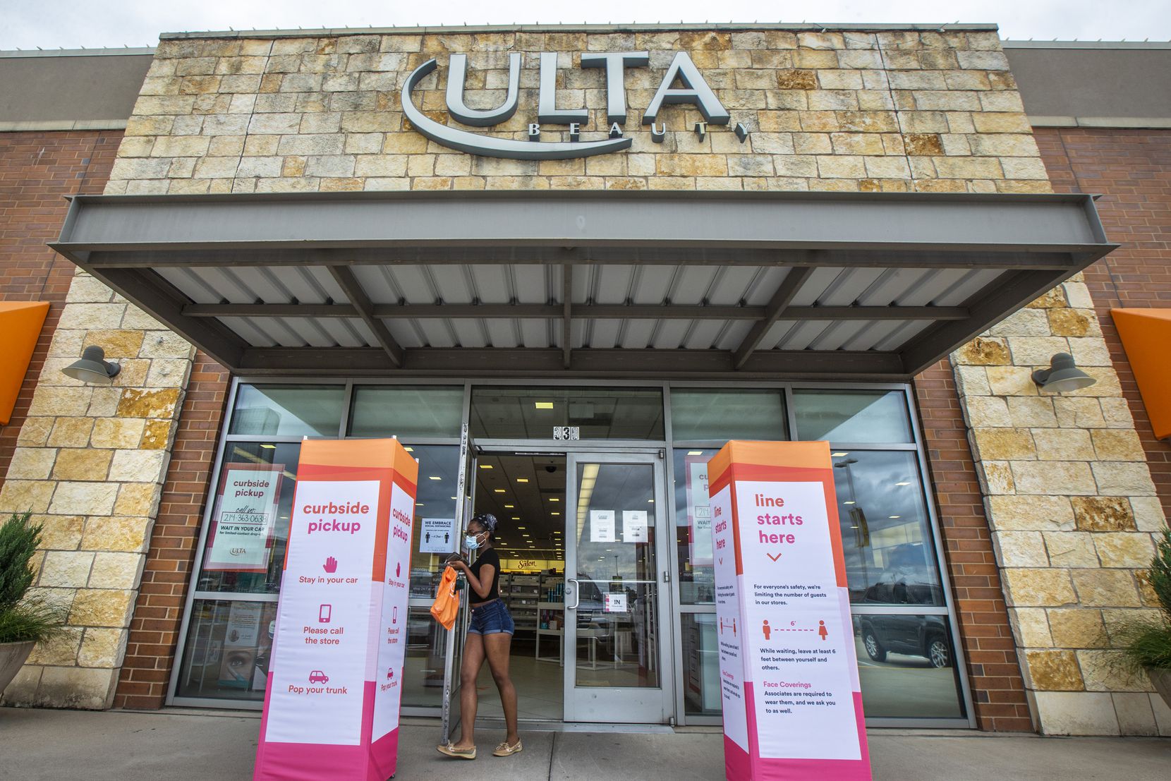 Ulta Beauty pone límite de hasta 40 personas en sus tiendas.