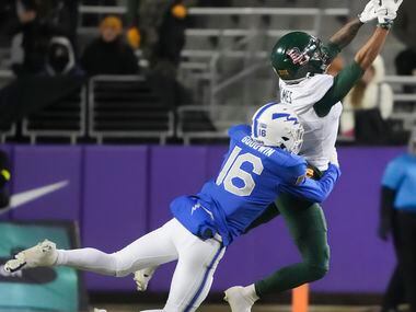 Baylor wide receiver Gavin Holmes (6) can’t make a catch as Air Force safety Jayden Goodwin...