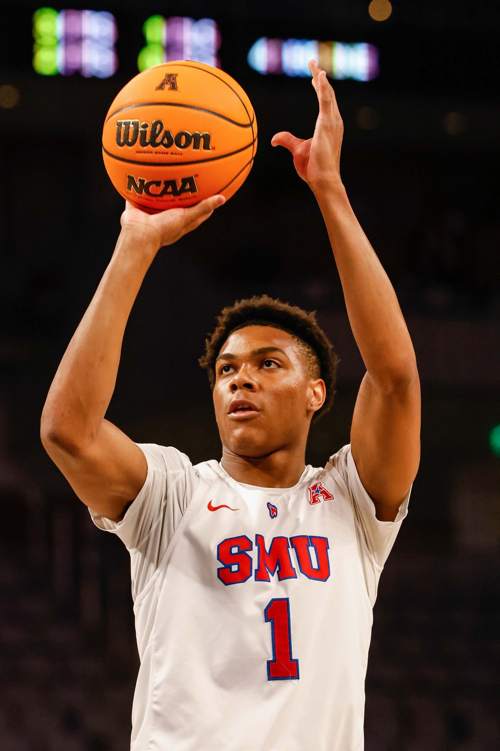 Southern Methodist Mustangs guard Zhuric Phelps (1) makes a free throw after a foul during...