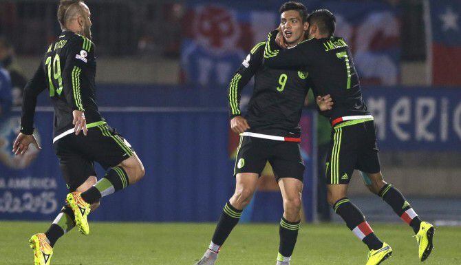 Si la selección mexicana consigue los tres puntos en Rancagua ante Ecuador, el Grupo A...