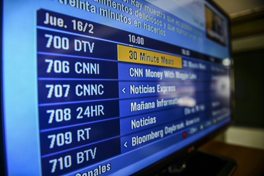EL listado de canales dentro del sistema DIRECTV de AT&T en Venezuela. El gobierno federal pidió a la compañía de televisión eliminar programación como CNN en Español.