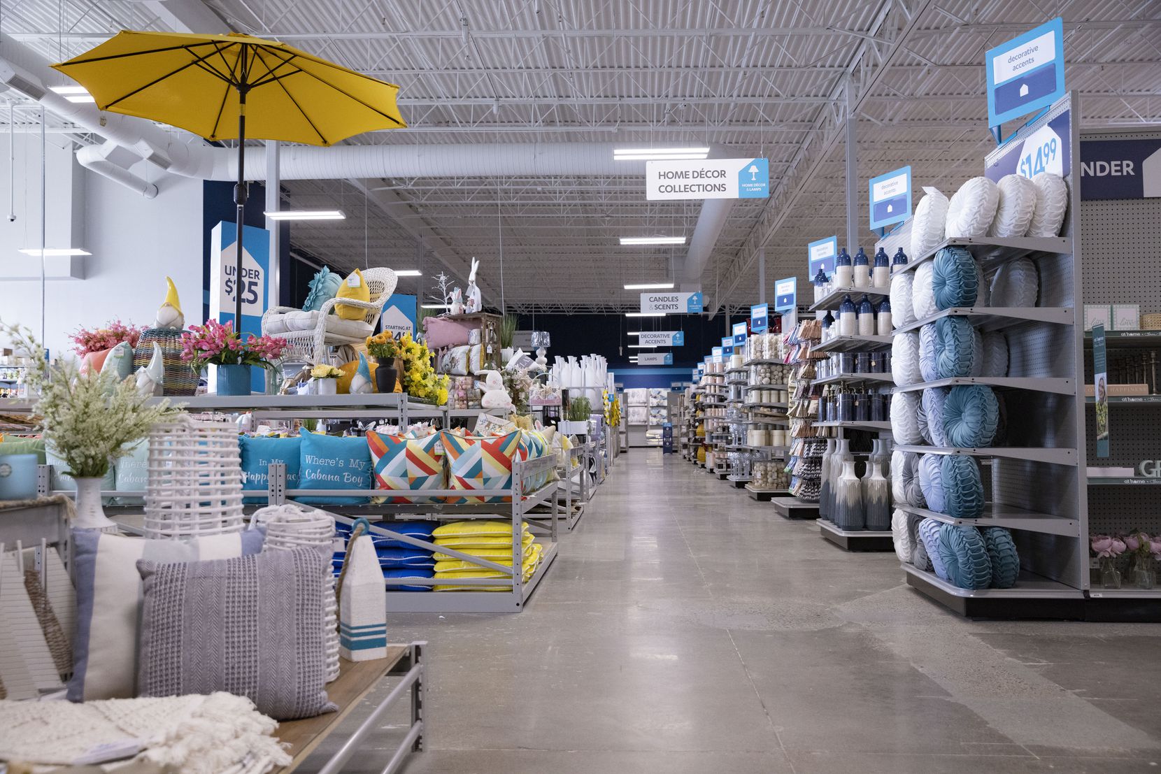 The new At Home store in Dallas opens its doors with mainly spring products. 