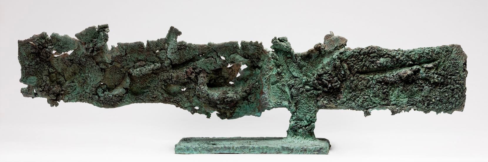 Harry Bertoia
Untitled (Spill cast), 1960s
Bronze
15 x 55 in. (38.1 x 139.7 cm)
Harry...