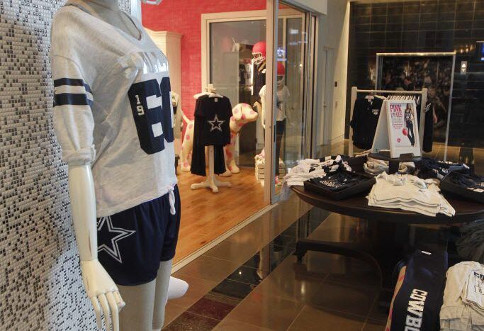 Victoria's Secret Will be Opening a Store in Cowboys Stadium