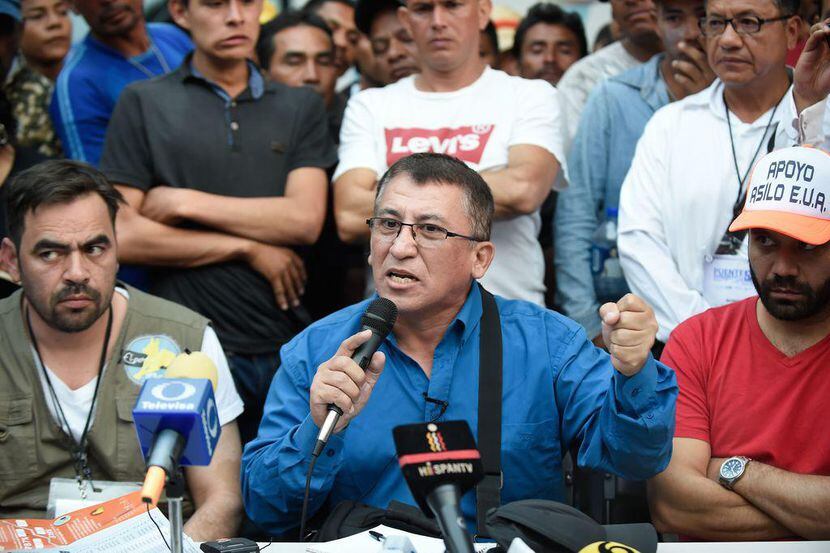 Bartolo Fuentes es considerado el organizador de la caravana de migrantes. (AFP/GETTY...