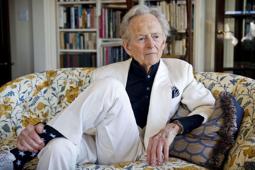 Tom Wolfe, autor del libro “The Right Stuff”.(AP)
