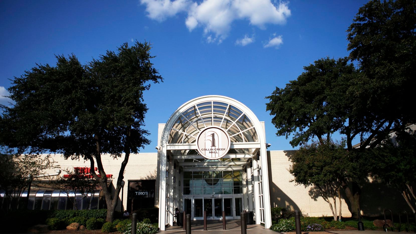 Developer Mehrdad Moayedi has completed his purchase of most of Plano's Collin Creek Mall.