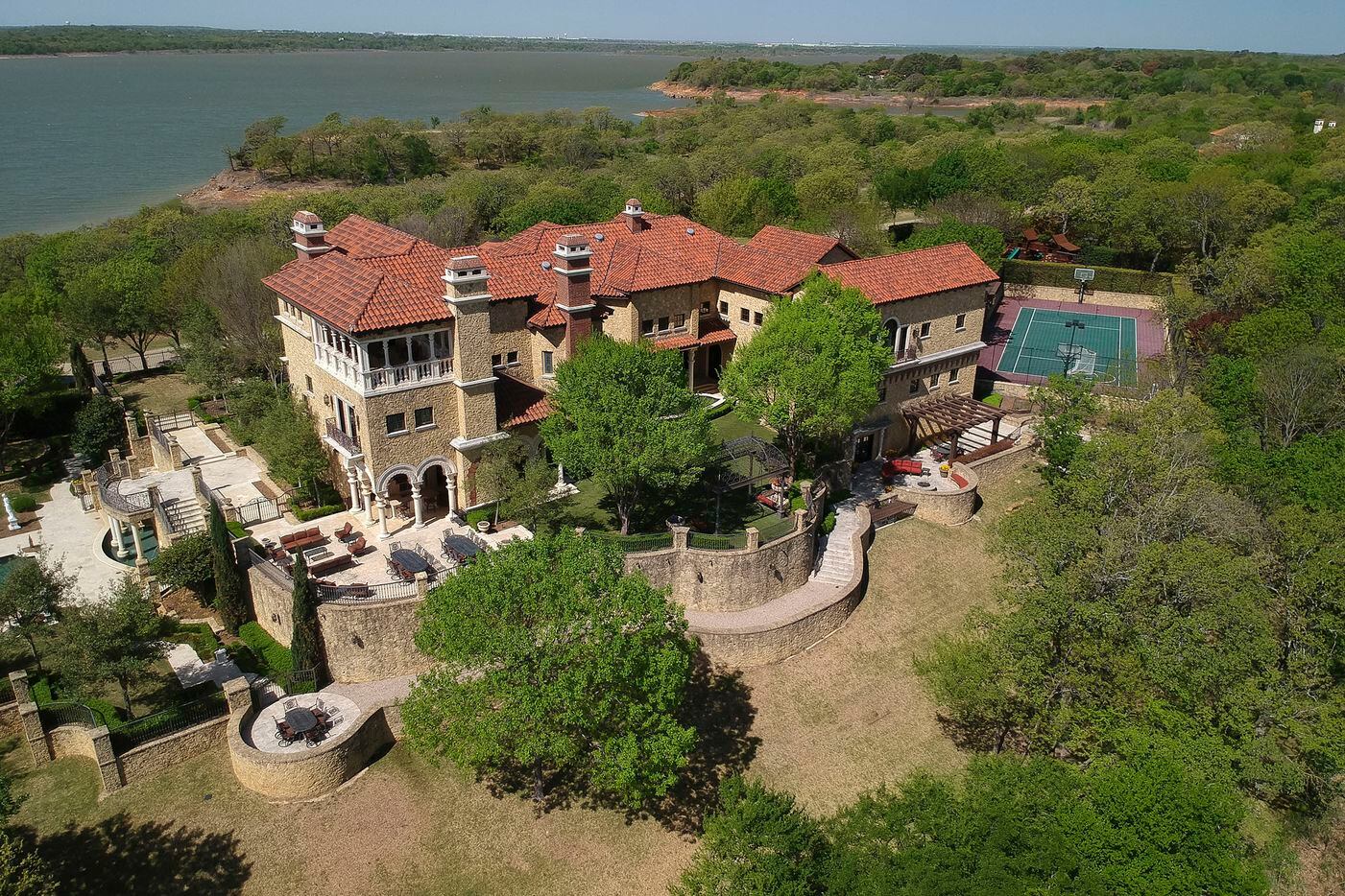 Take a look at the home at 1904 Bayshore Drive in Flower Mound.
DCIM/100MEDIA/DJI_5859.JPG