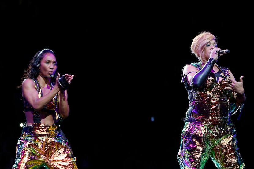 T-Boz (right) and Chilli (left) of TLC
