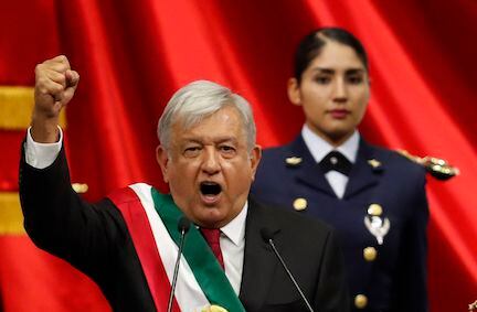 Andrés Manuel López Obrador juramenta como presidente de México. AP
