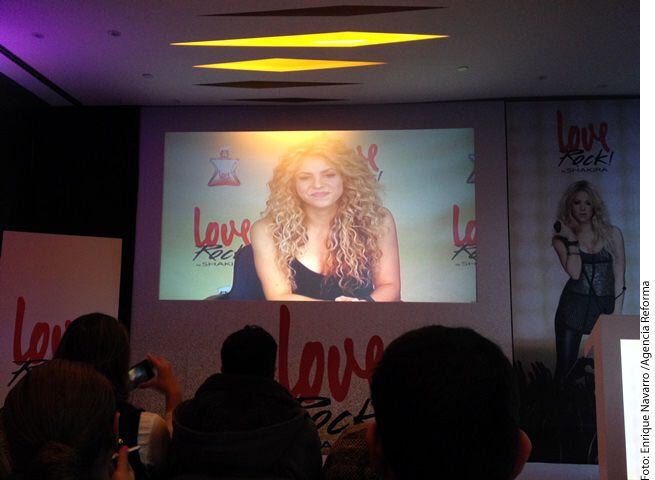 La colombiana Shakira dijo que a finales de este año se meterá de lleno a producir nuevas...