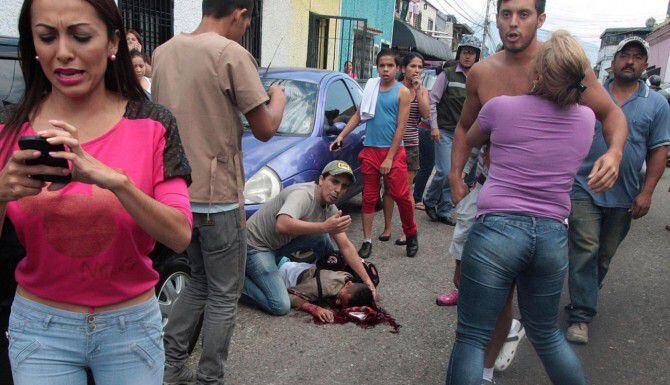 Un joven de 14 años murió tras ser disparado con una escopeta en San Cristóbal, durante...
