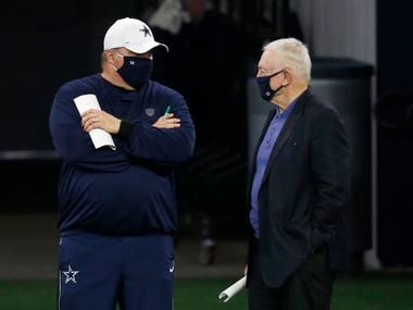 Cowboys head coach Mike McCarthy talks to team owner and general manager Jerry Jones on the sideline in practice during training camp at The Star in Frisco on Monday, Aug. 31, 2020.