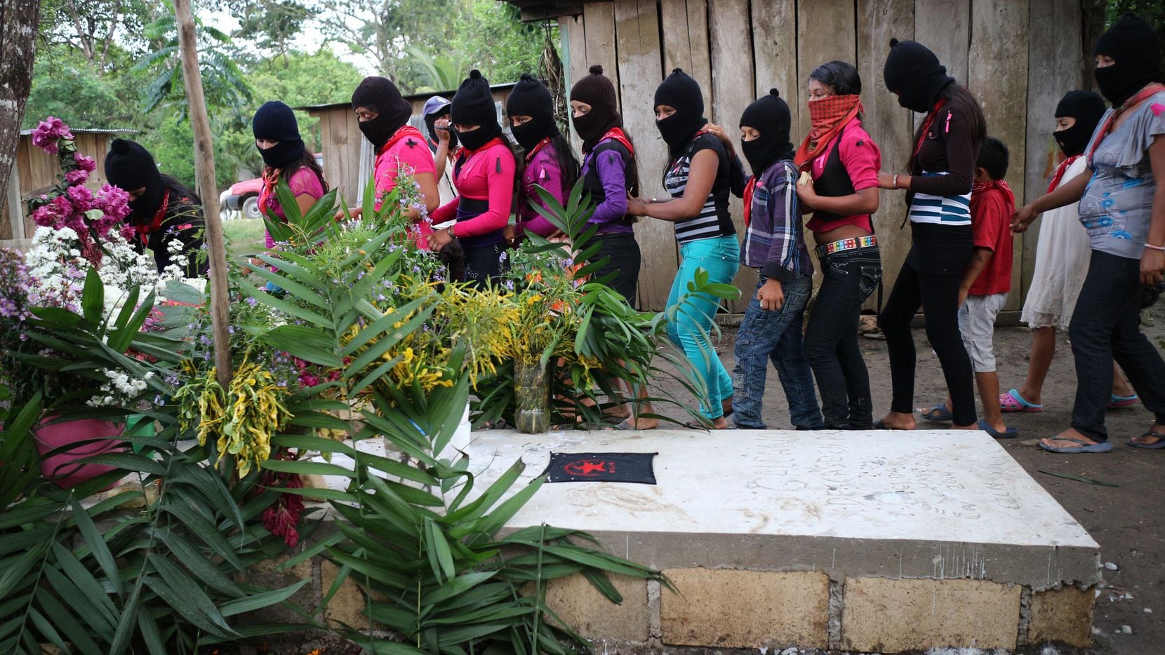 Una comunidad en Chiapas con pobladores del Ejército Zapatista de Liberación Nacional.(GETTY...