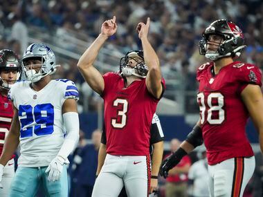 Tampa Bay Buccaneers place kicker Ryan Succop (3) celebrates after making a point after try...