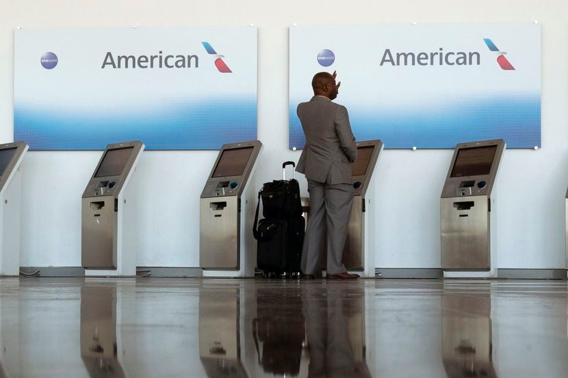 El mostrador de atención al público de American Airlines en el AeropUerto Internacional de...