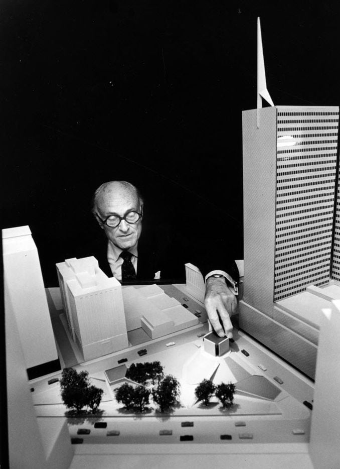 Philip Johnson shows a scale model of Dallas' Thanks-Giving Square in 1971. 