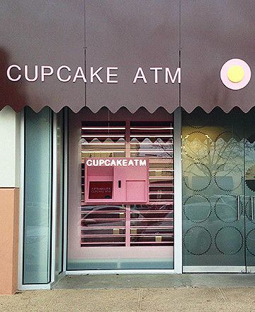 Cupcakes se entregan en ATM en Sprinkles en Dallas. Foto cortesía
