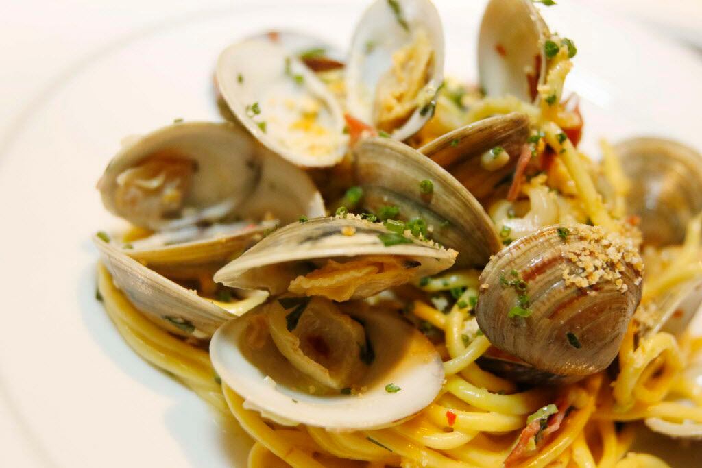 Spaghetti alla chittarra with clams casino 