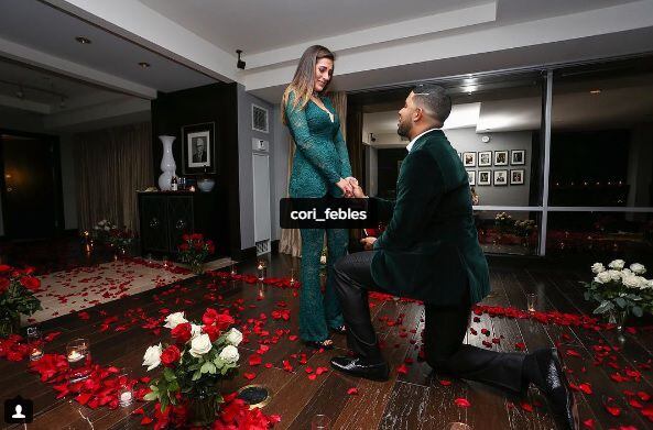 Elvis Andrus proposes to his fiancee. (From Andrus' Instagram page)