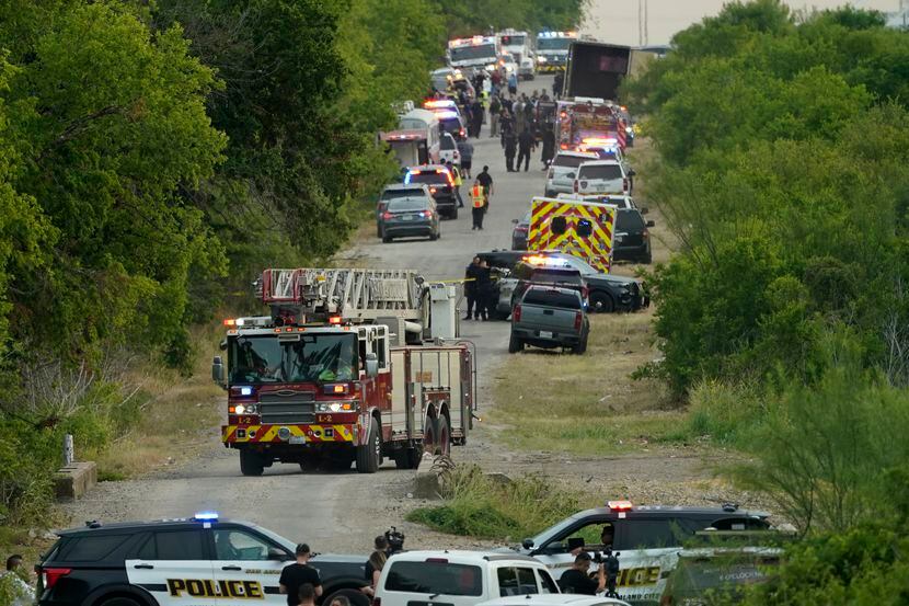 Un remolque de camión en el que murieron decenas de inmigrantes fue hallado el lunes. El...