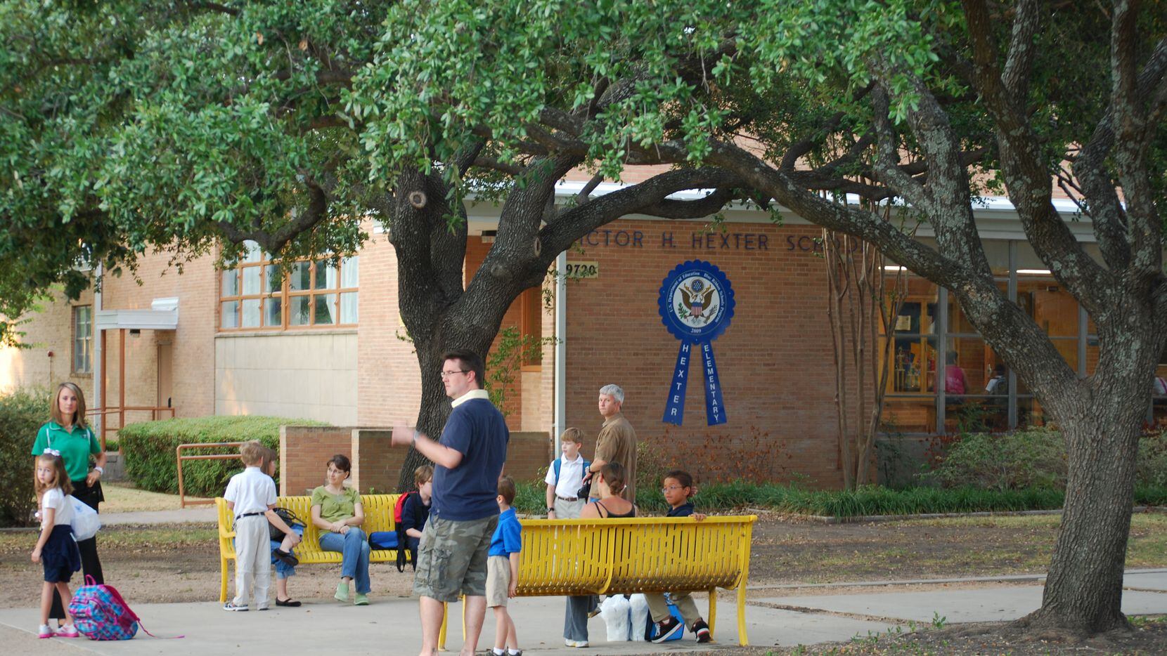 Target and Texas Rangers icon unveil new library at Hexter Elementary, Victor H. Hexter Elementary…