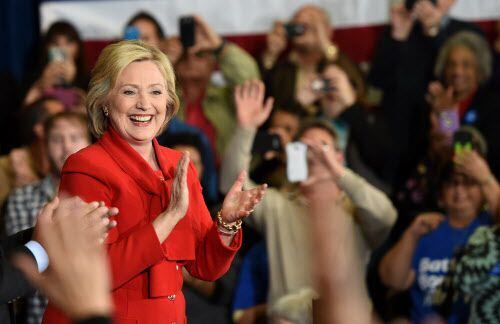 Hillary Clinton durante un acto de campaña en Las Vegas. Se espera que Clinton haga campaña...