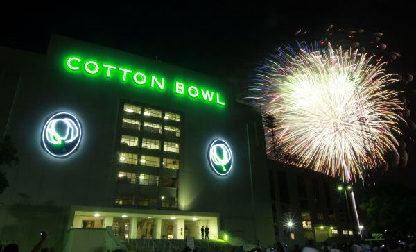 Este año no habrá fuegos artificiales desde el Cotton Bowl, en la denominado celebración...
