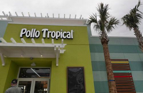 Un local de Pollo Tropical en Addison, que ahora será convertido en Taco Cabana.
