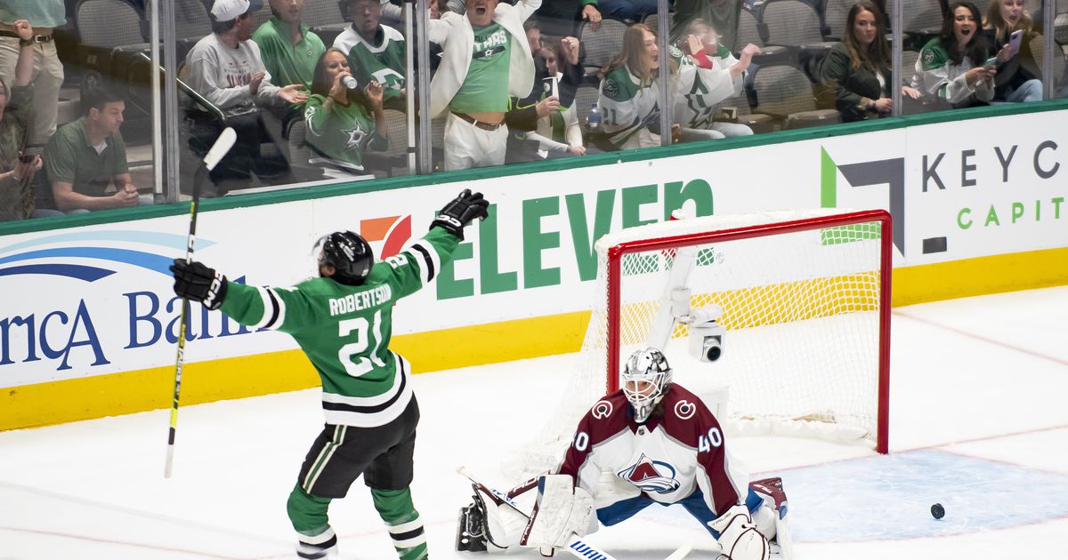 Stars score early and often in dominant win over defending champ Colorado Avalanche