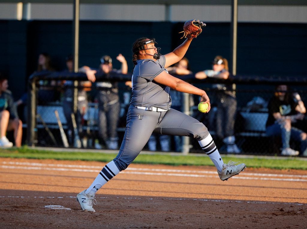 The Colony pitcher Karlie Charles (29) has won 25 consecutive decisions going into this week's regional semifinals. (Michael Ainsworth/Special Contributor)

