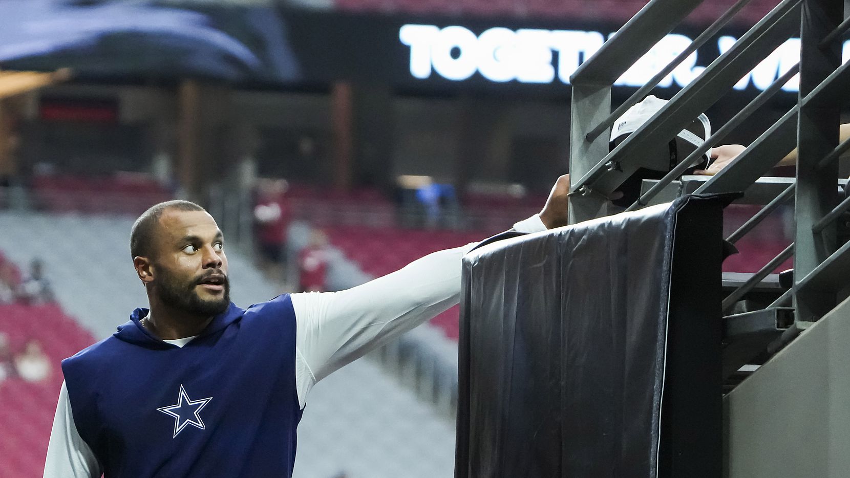 Why Cowboys Qb Dak Prescott Says Episode 2 Of Hard Knocks Was One Of The Best Tv Shows He S Seen