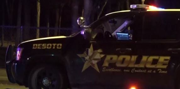 Policía de DeSoto investiga amenaza de balacera en una preparatoria.