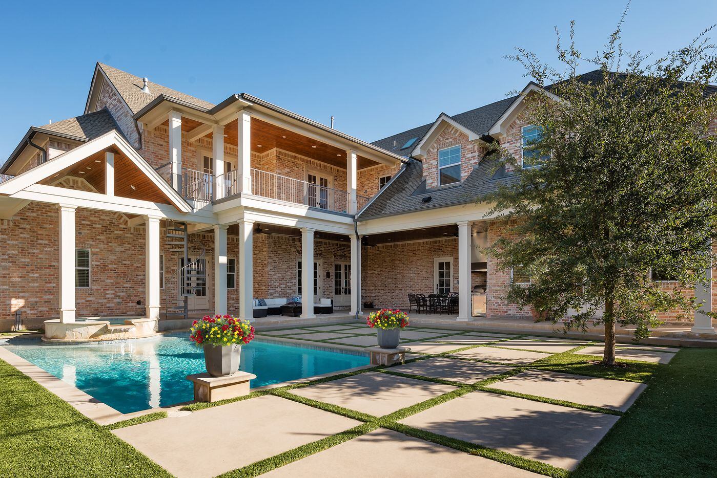 Take a look at the home at 10405 Somerton Drive in Dallas.