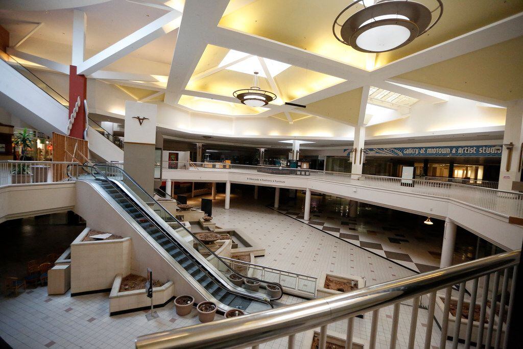 If you need a place to shoot your zombie-mall movie, I know just the spot!