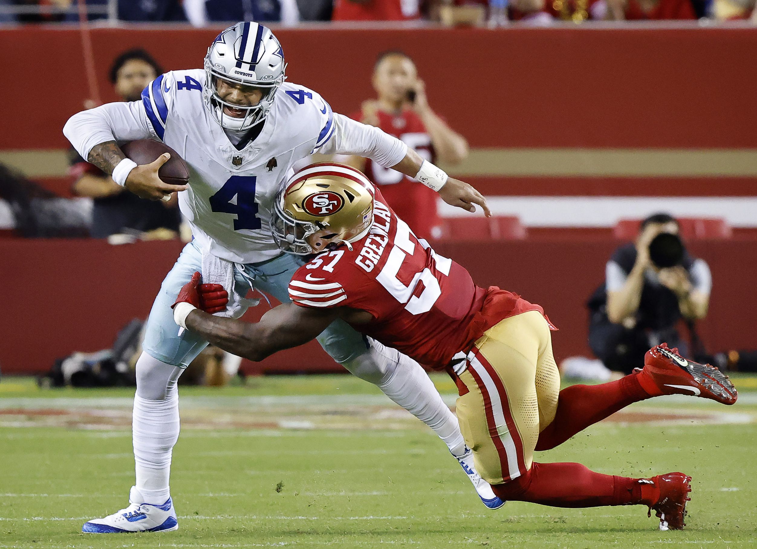 Dallas Cowboys at San Francisco 49ers Tickets - 10/8/23 at Levi's Stadium  in Santa Clara, CA